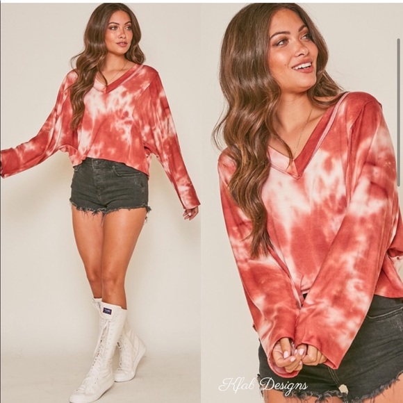 ❤️SO SOFT TIE DYED BATWING TOP!❤️ - Picture 2 of 10